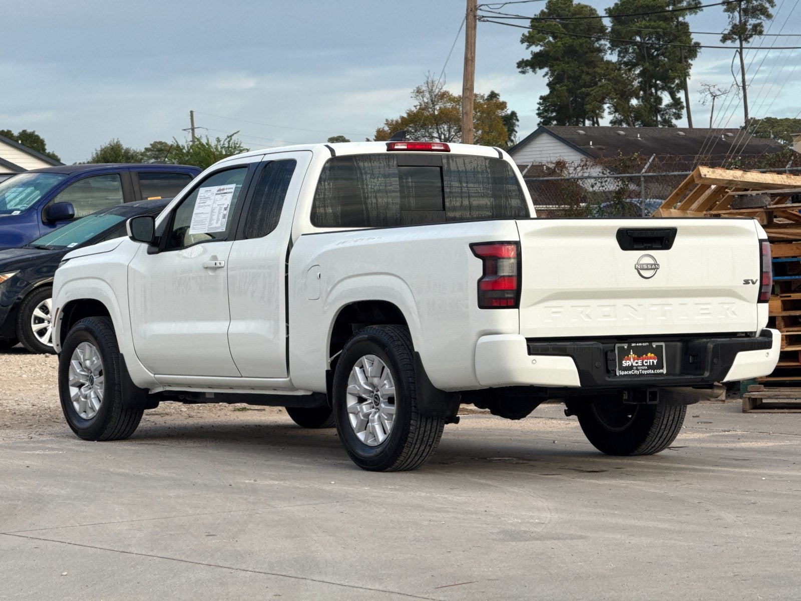 2024 Nissan Frontier SV