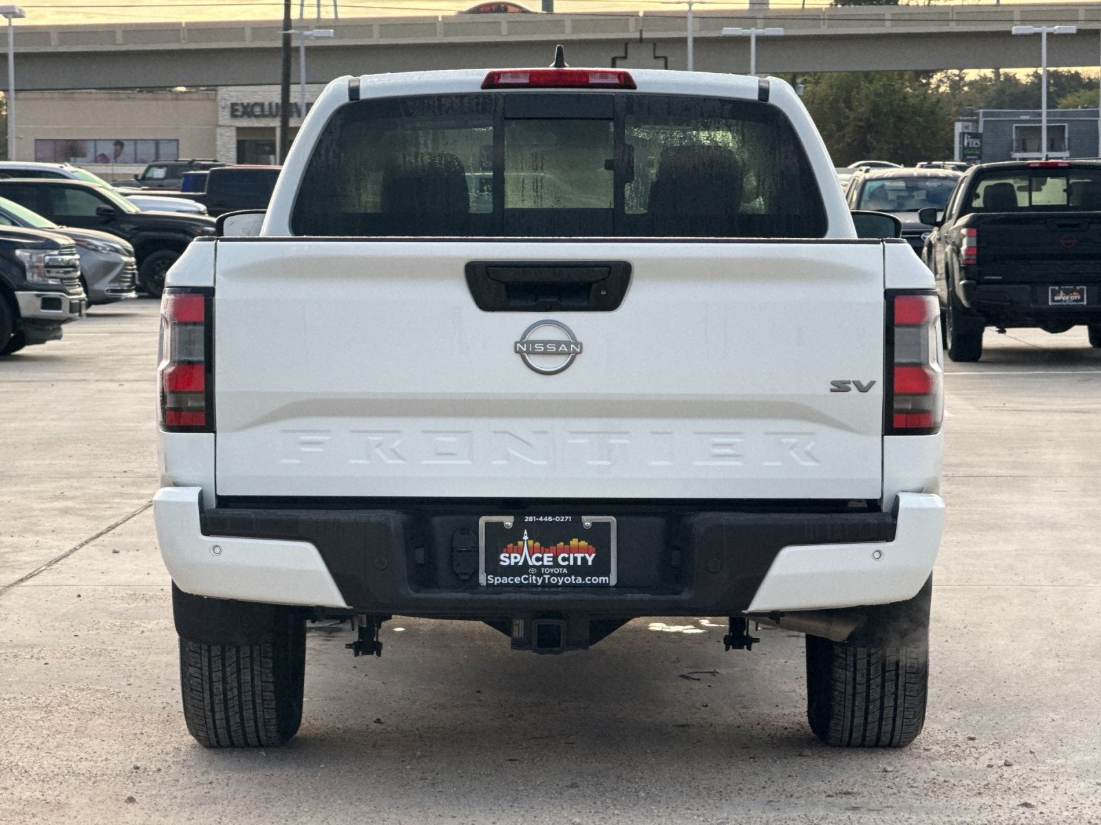2024 Nissan Frontier SV