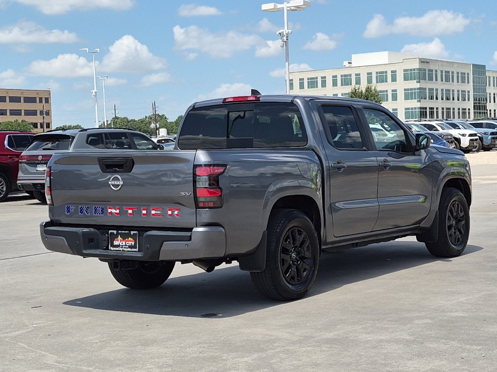 2024 Nissan Frontier SV