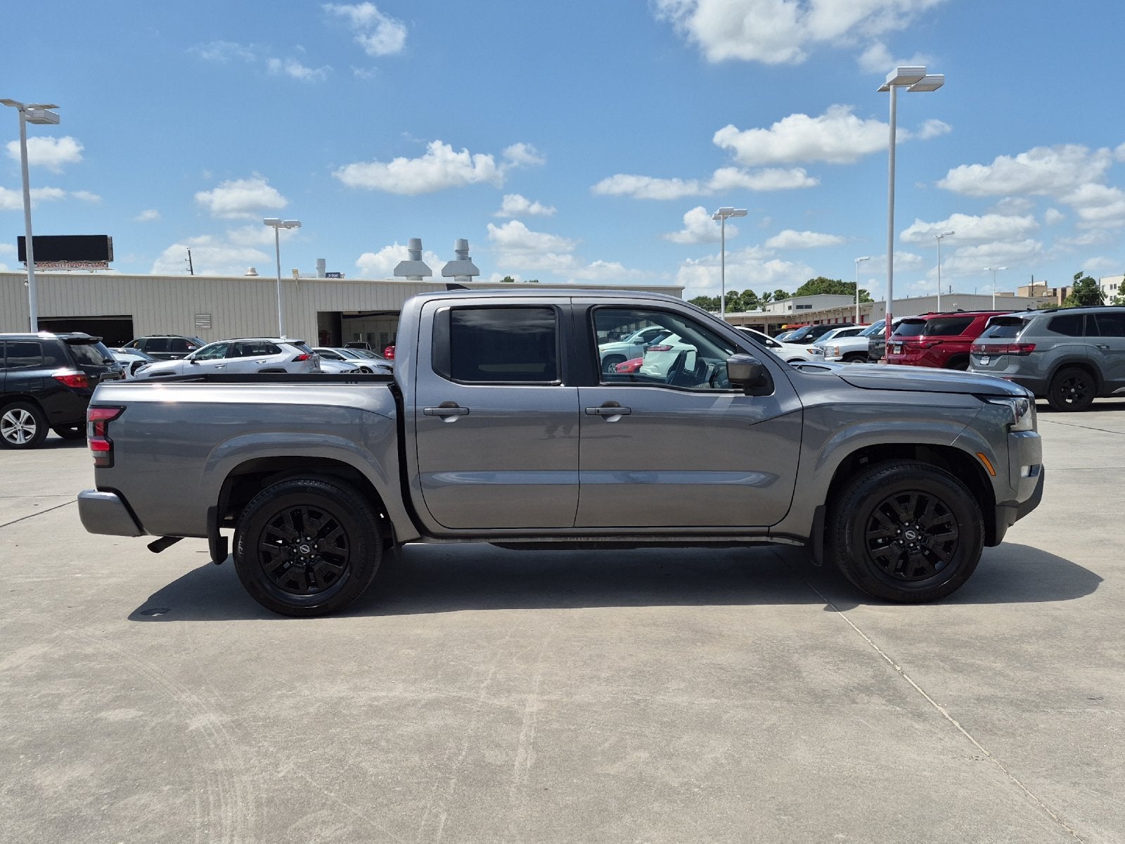 2024 Nissan Frontier SV