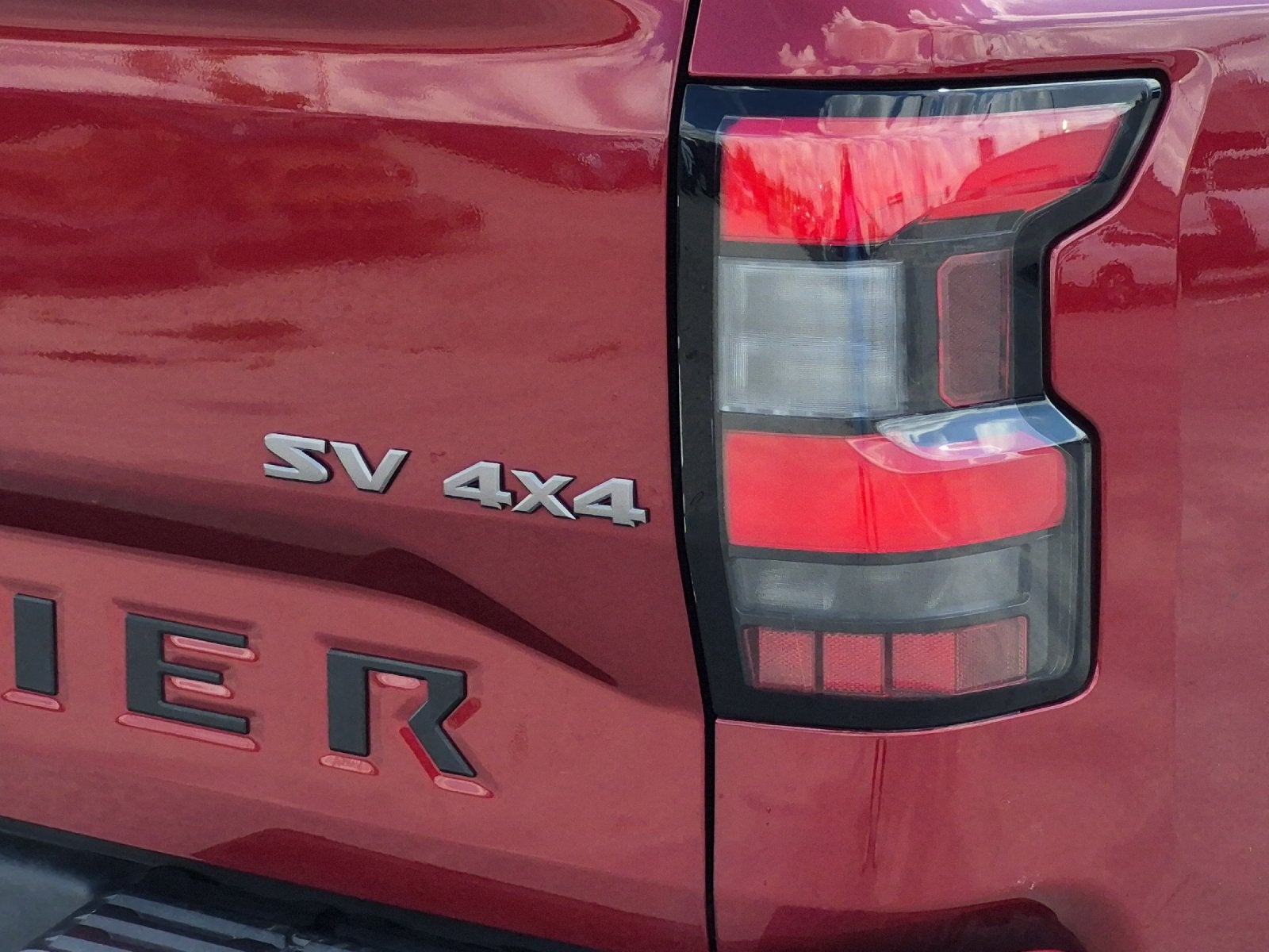 2022 Nissan Frontier SV