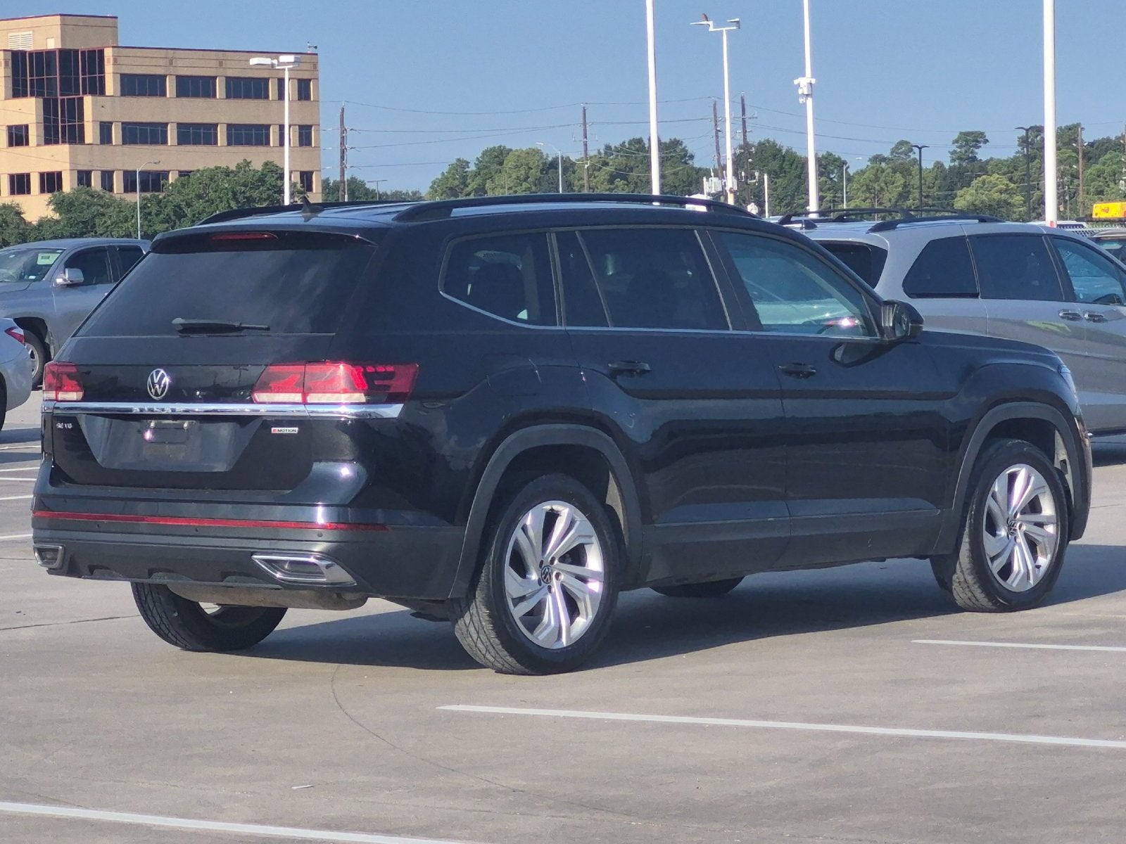 2021 Volkswagen Atlas 3.6L V6 SE w/Technology