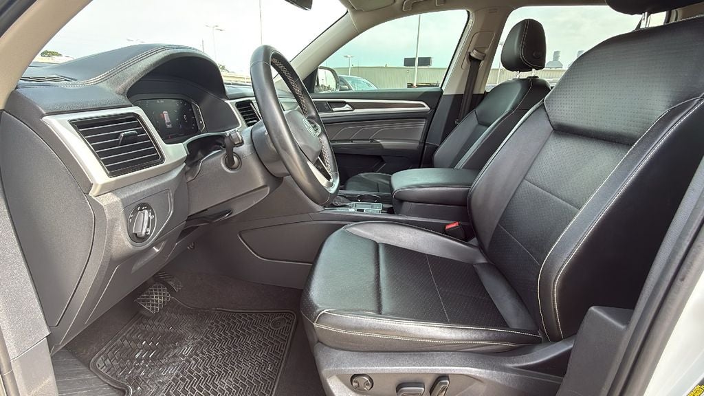 2022 Volkswagen Atlas 2.0T SE w/Technology