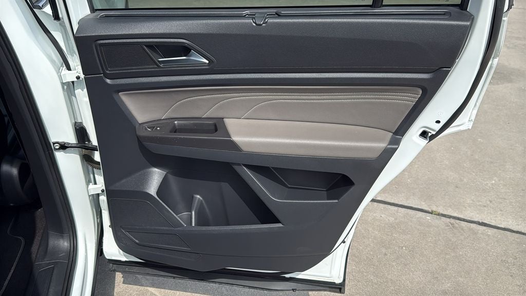 2022 Volkswagen Atlas 2.0T SE w/Technology