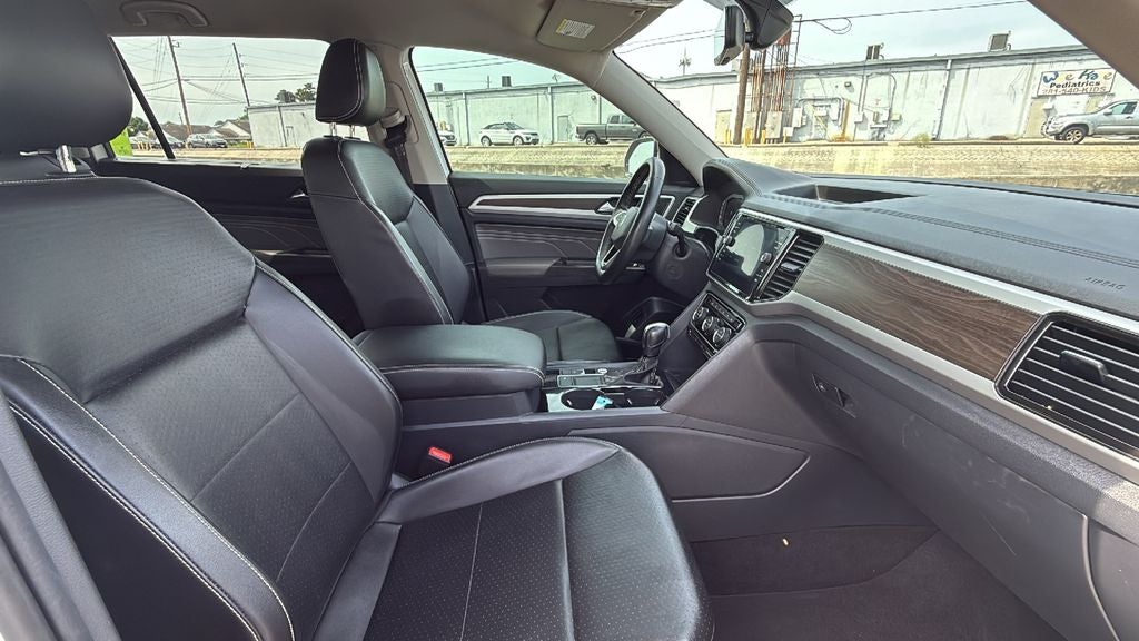 2022 Volkswagen Atlas 2.0T SE w/Technology