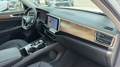 2025 Volkswagen Atlas 2.0T SE w/Technology