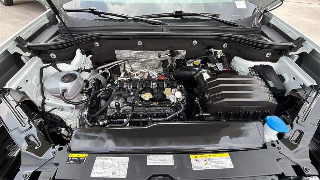 2025 Volkswagen Atlas 2.0T SE w/Technology
