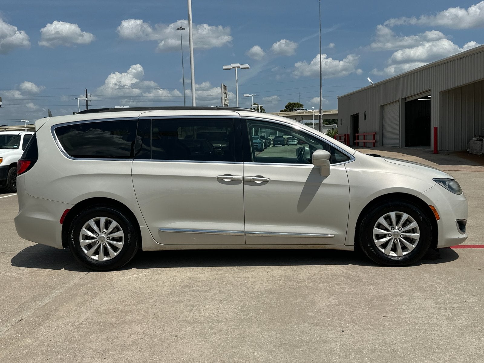 2017 Chrysler Pacifica Touring L
