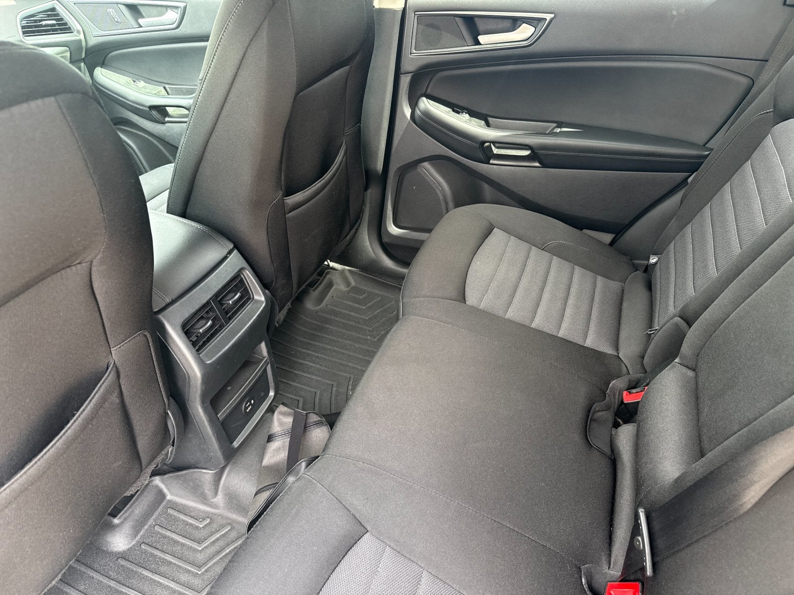 2021 Ford Edge SE