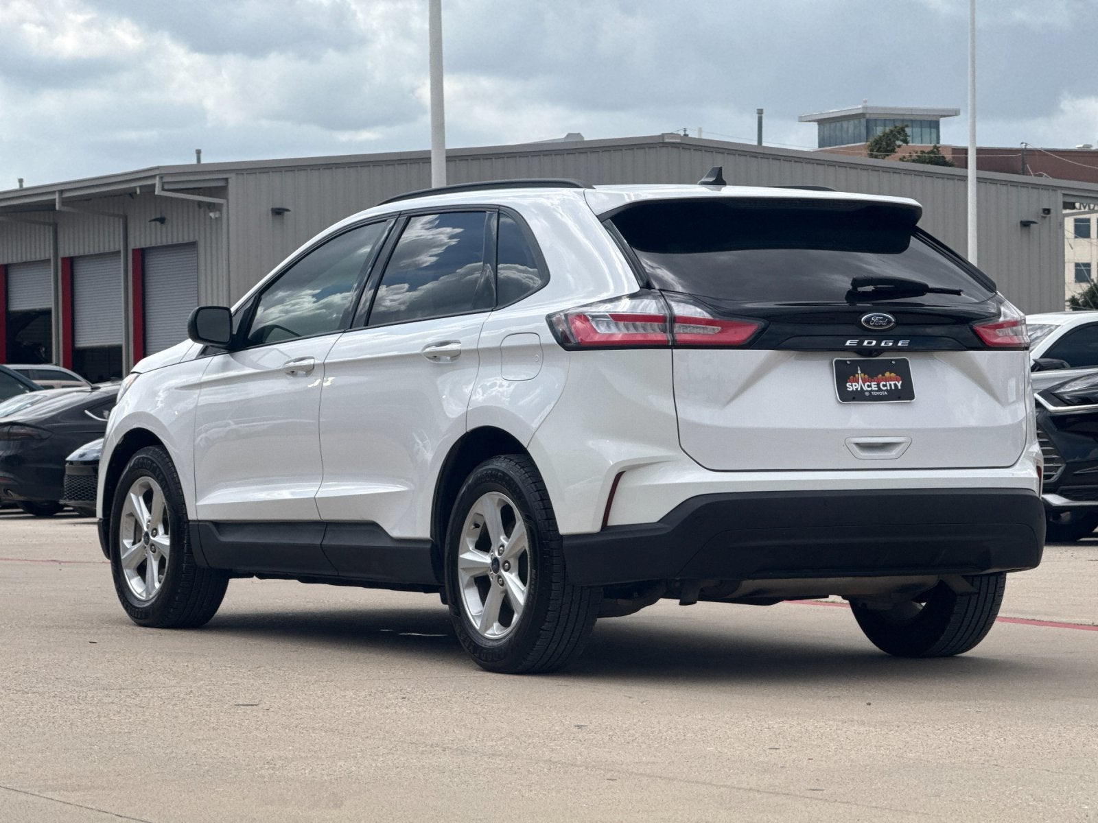 2021 Ford Edge SE