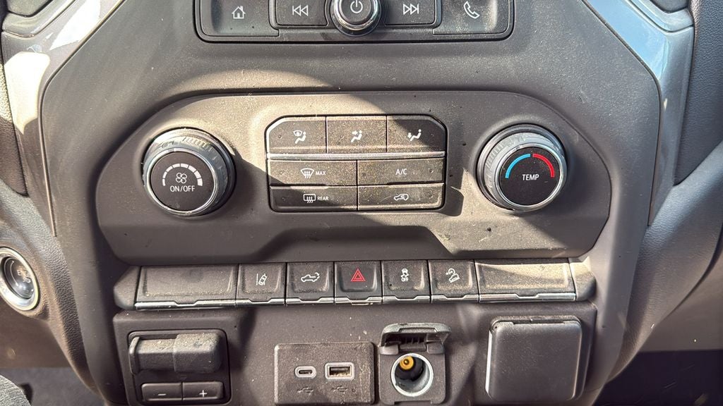 2024 Chevrolet Silverado HD Custom