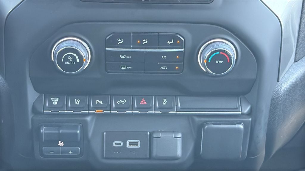 2024 Chevrolet Silverado HD Custom