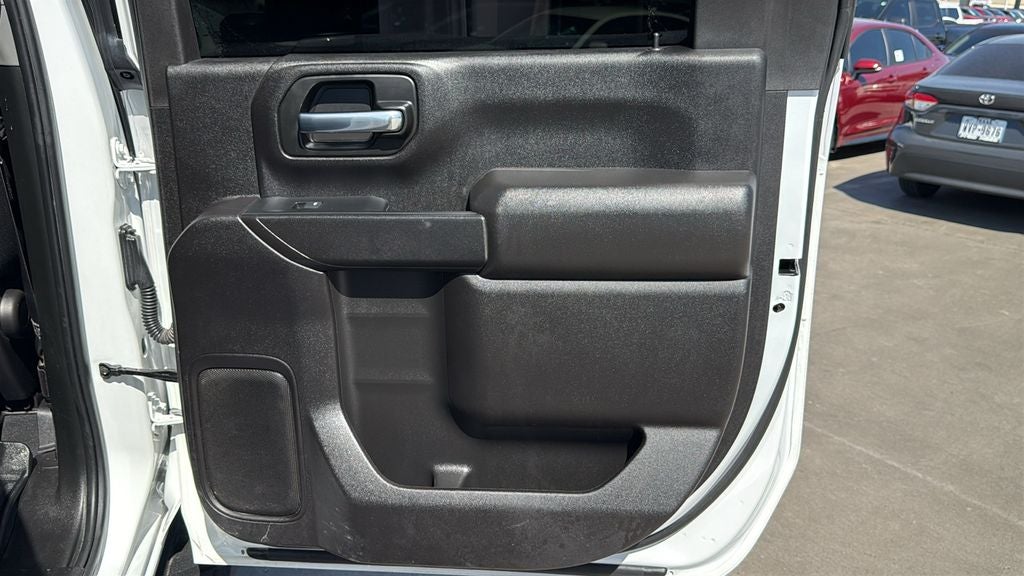 2024 Chevrolet Silverado HD Custom