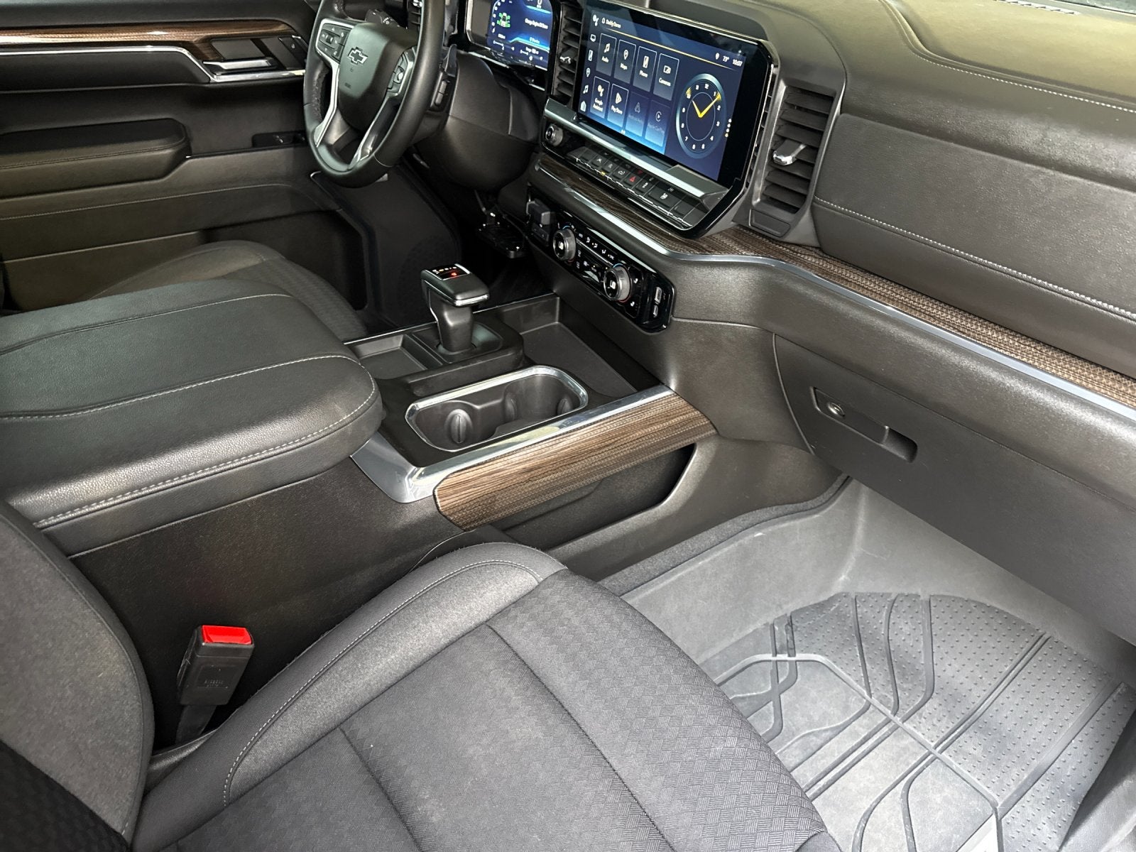 2023 Chevrolet Silverado RST