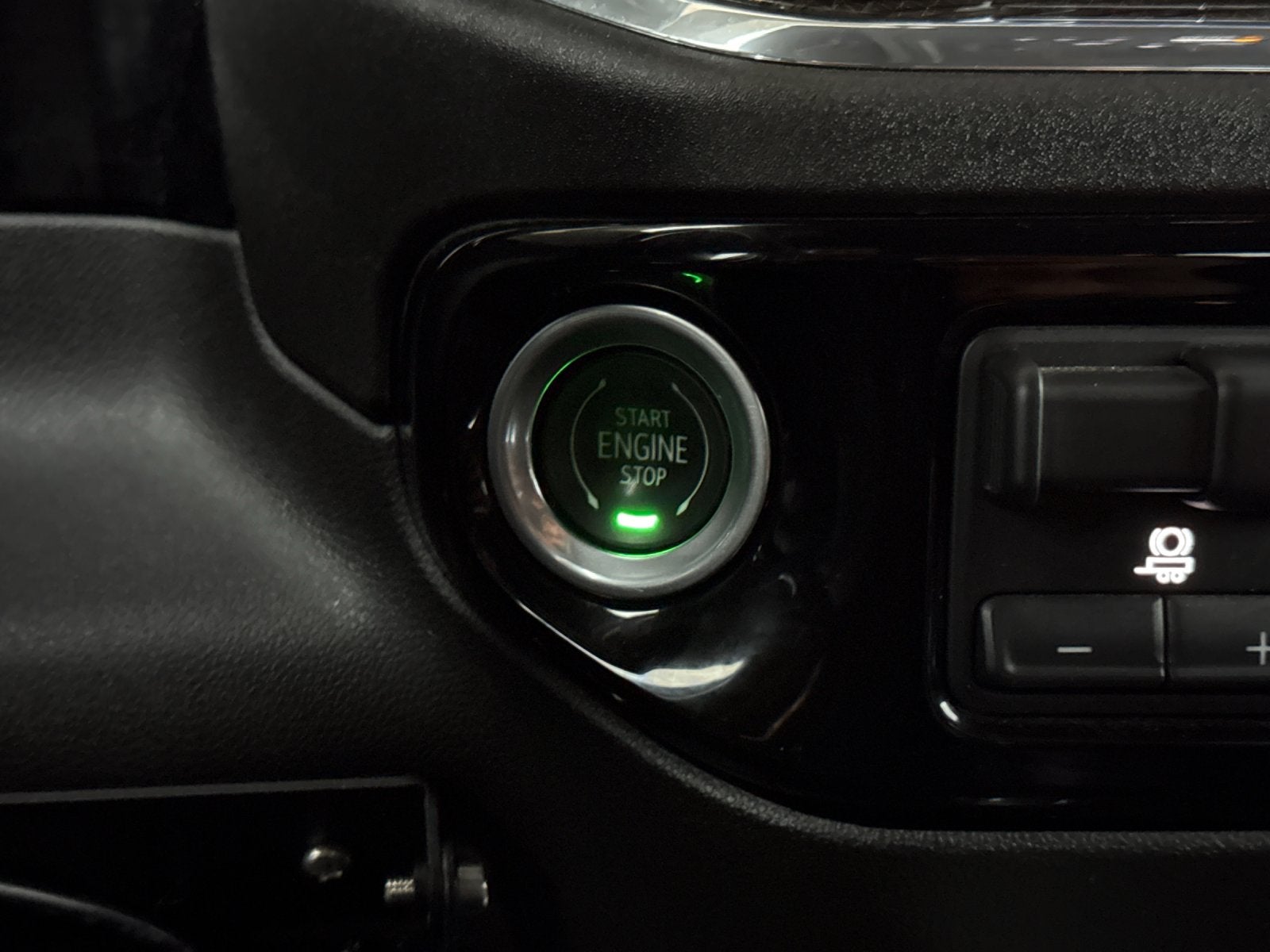 2023 Chevrolet Silverado RST