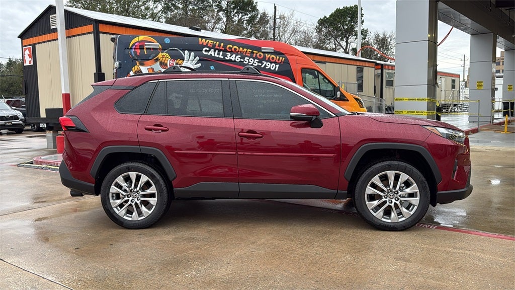 2025 Toyota RAV4 XLE Premium