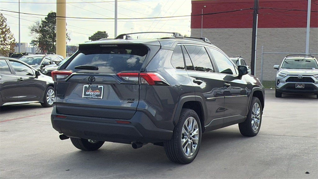 2025 Toyota RAV4 XLE Premium