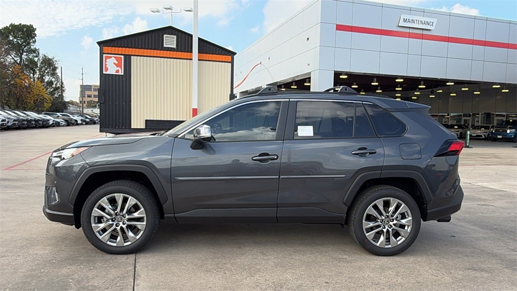 2025 Toyota RAV4 XLE Premium