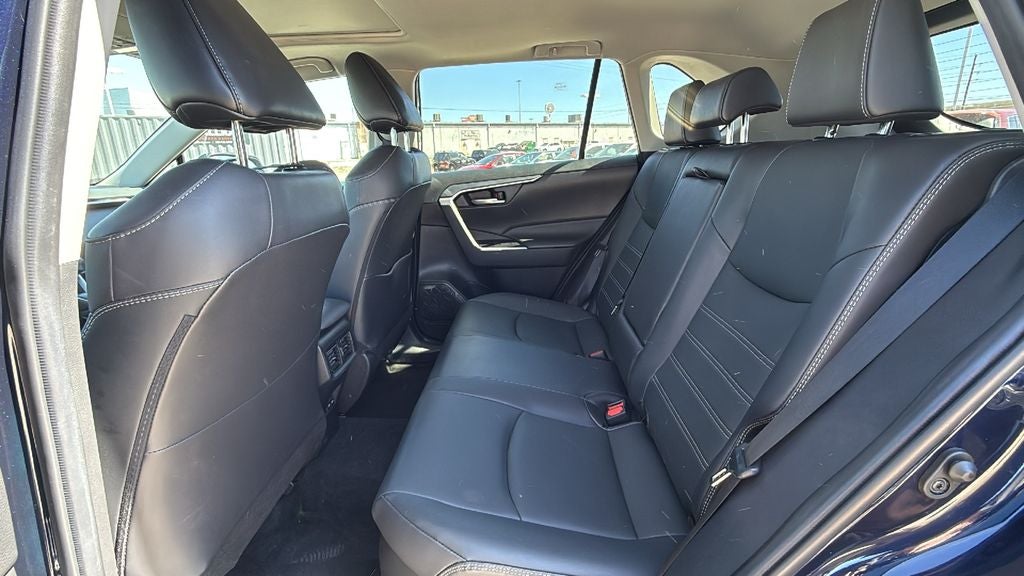 2024 Toyota RAV4 HYBRID XLE Premium