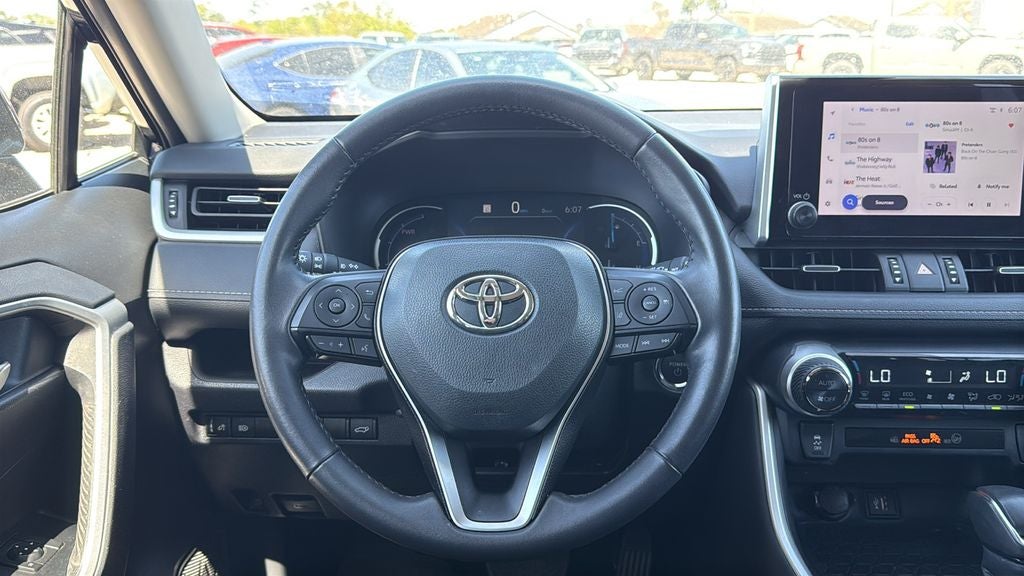 2024 Toyota RAV4 HYBRID XLE Premium