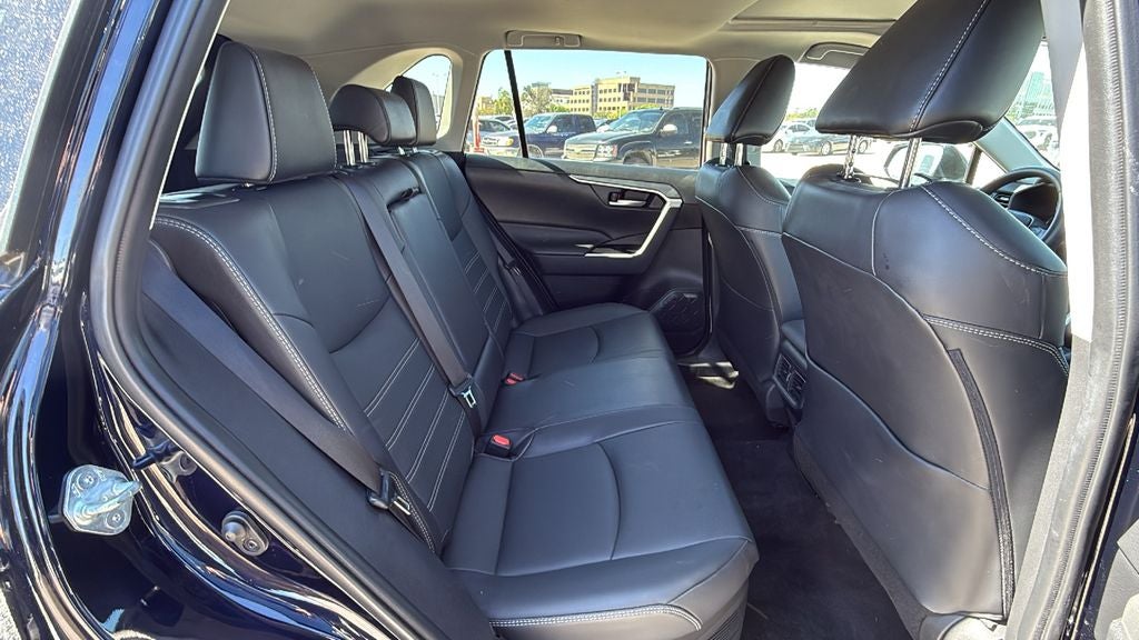 2024 Toyota RAV4 HYBRID XLE Premium