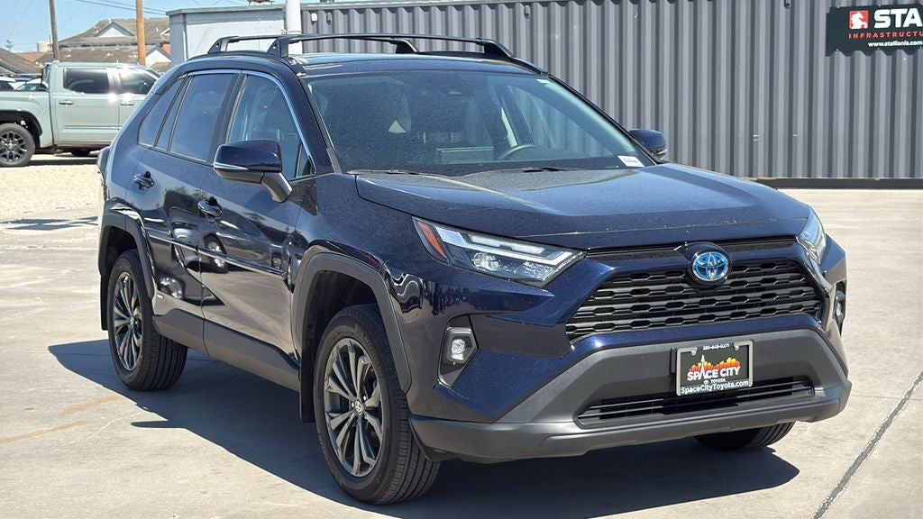 2024 Toyota RAV4 HYBRID XLE Premium