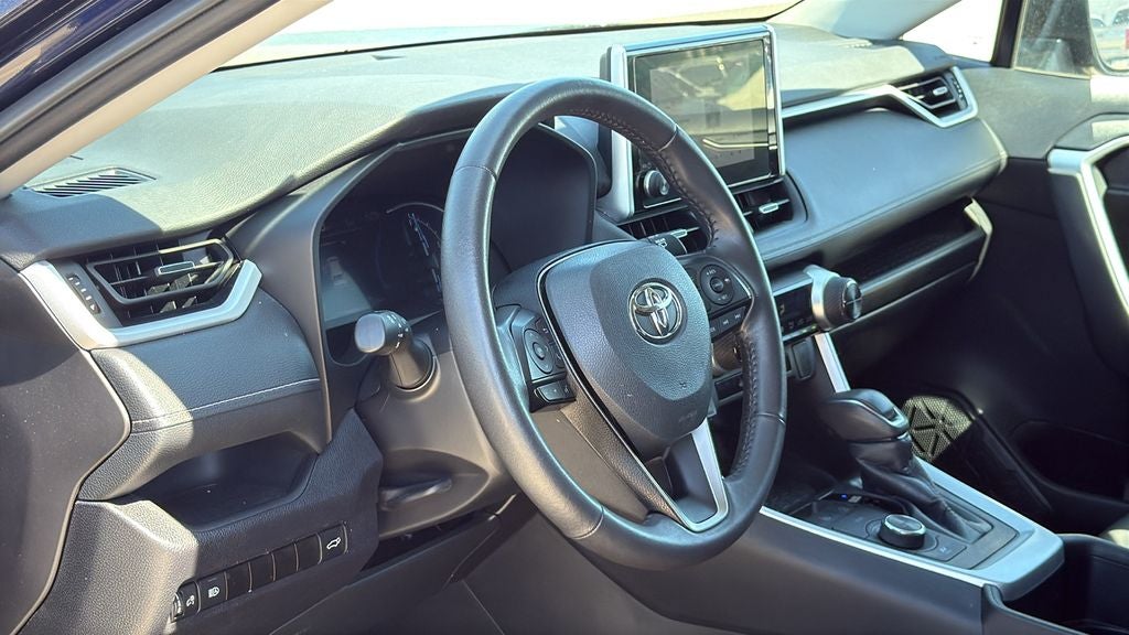 2024 Toyota RAV4 HYBRID XLE Premium