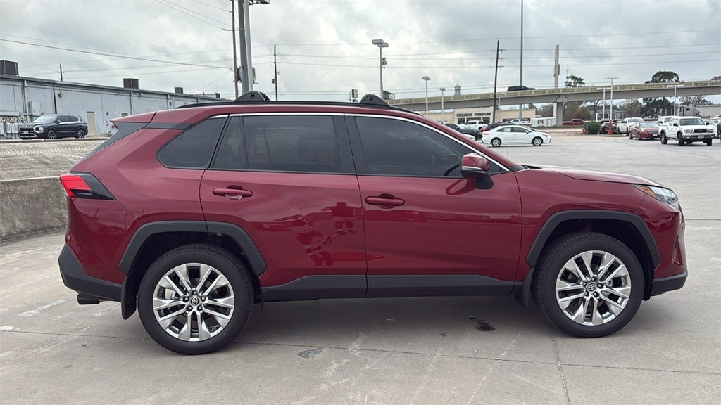 2025 Toyota RAV4 XLE Premium