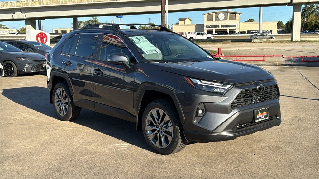 2025 Toyota RAV4 XLE Premium