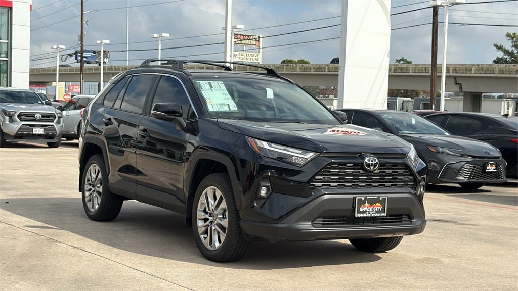 2025 Toyota RAV4 XLE Premium