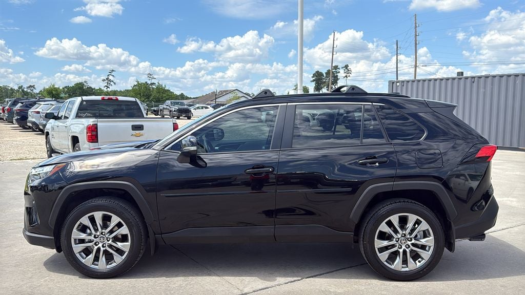 2025 Toyota RAV4 XLE Premium