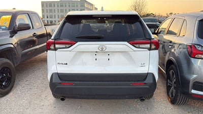 2024 Toyota RAV4 LE
