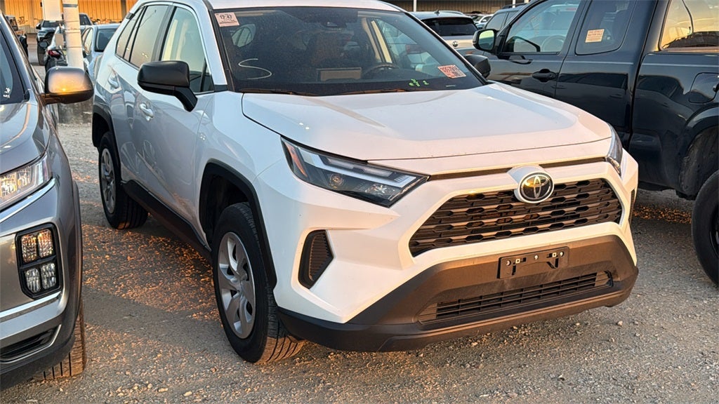 2024 Toyota RAV4 LE