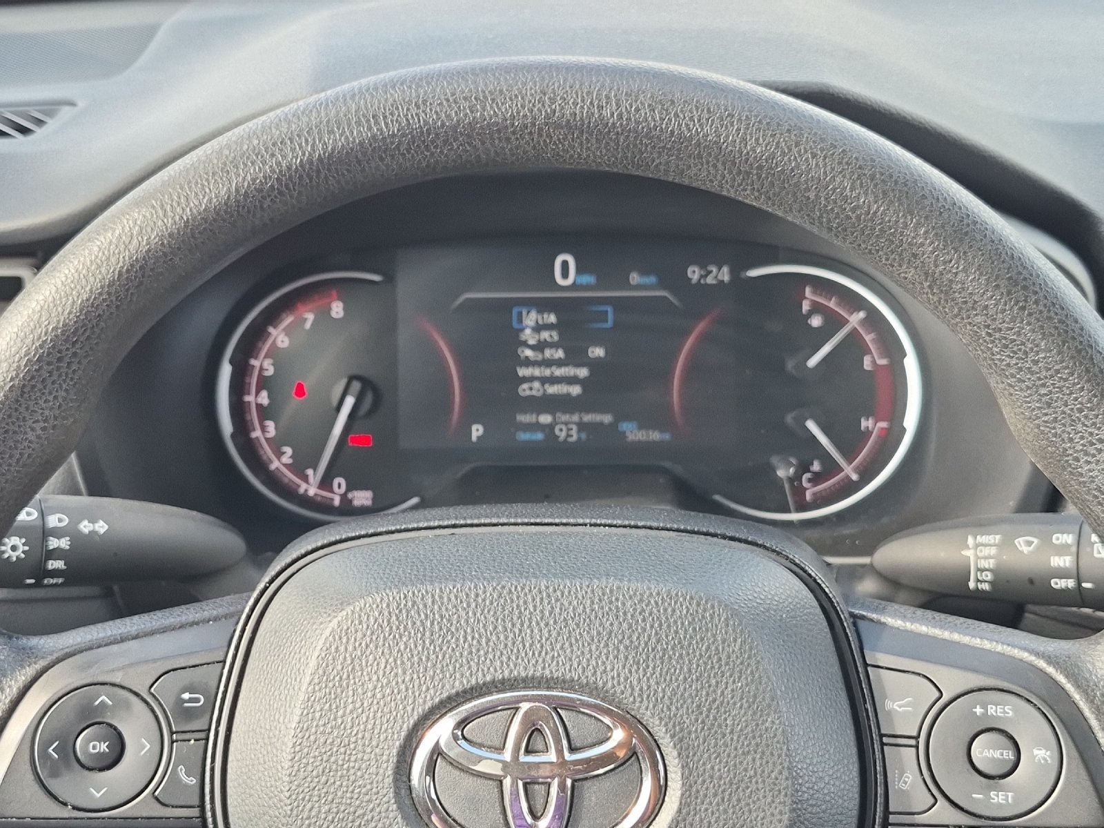 2025 Toyota RAV4 LE