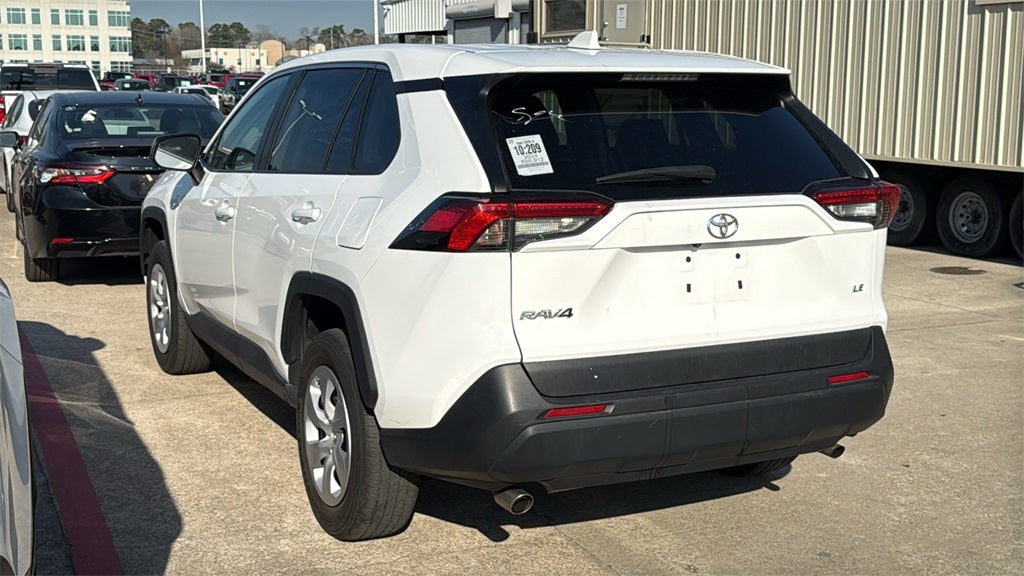 2024 Toyota RAV4 LE