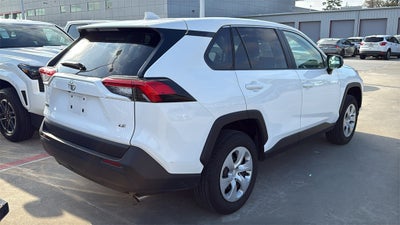 2025 Toyota RAV4 LE