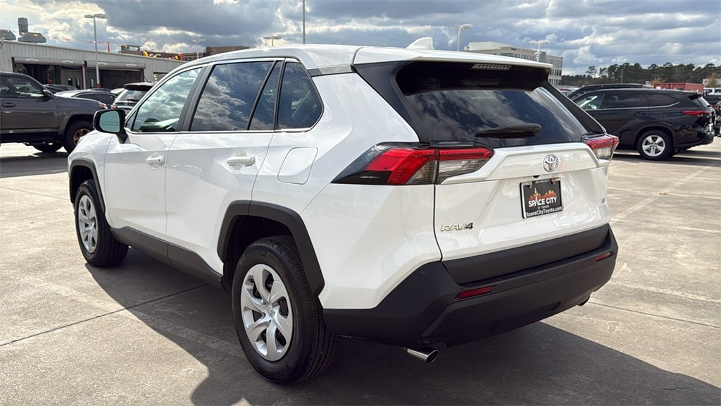 2025 Toyota RAV4 LE