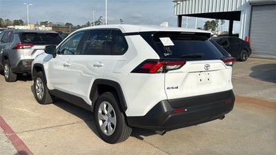 2025 Toyota RAV4 LE
