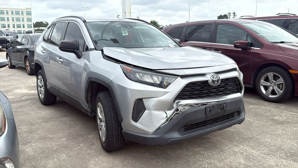2020 Toyota RAV4 LE