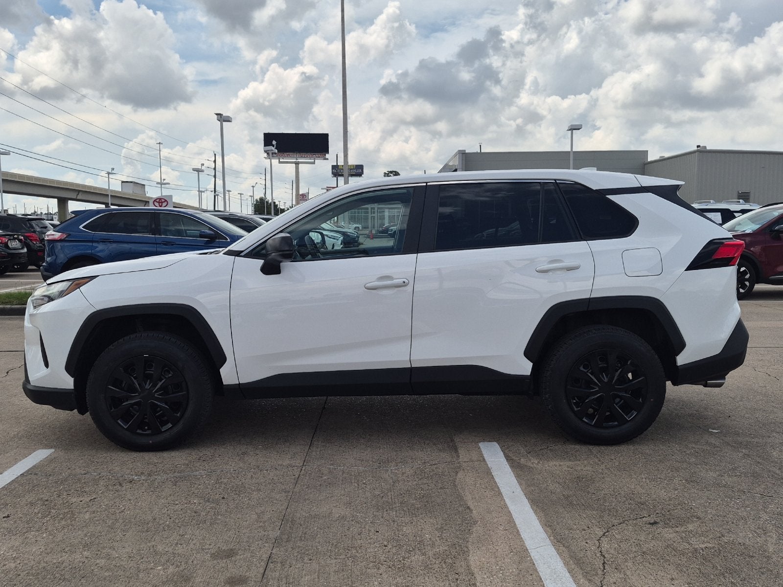 2025 Toyota RAV4 LE