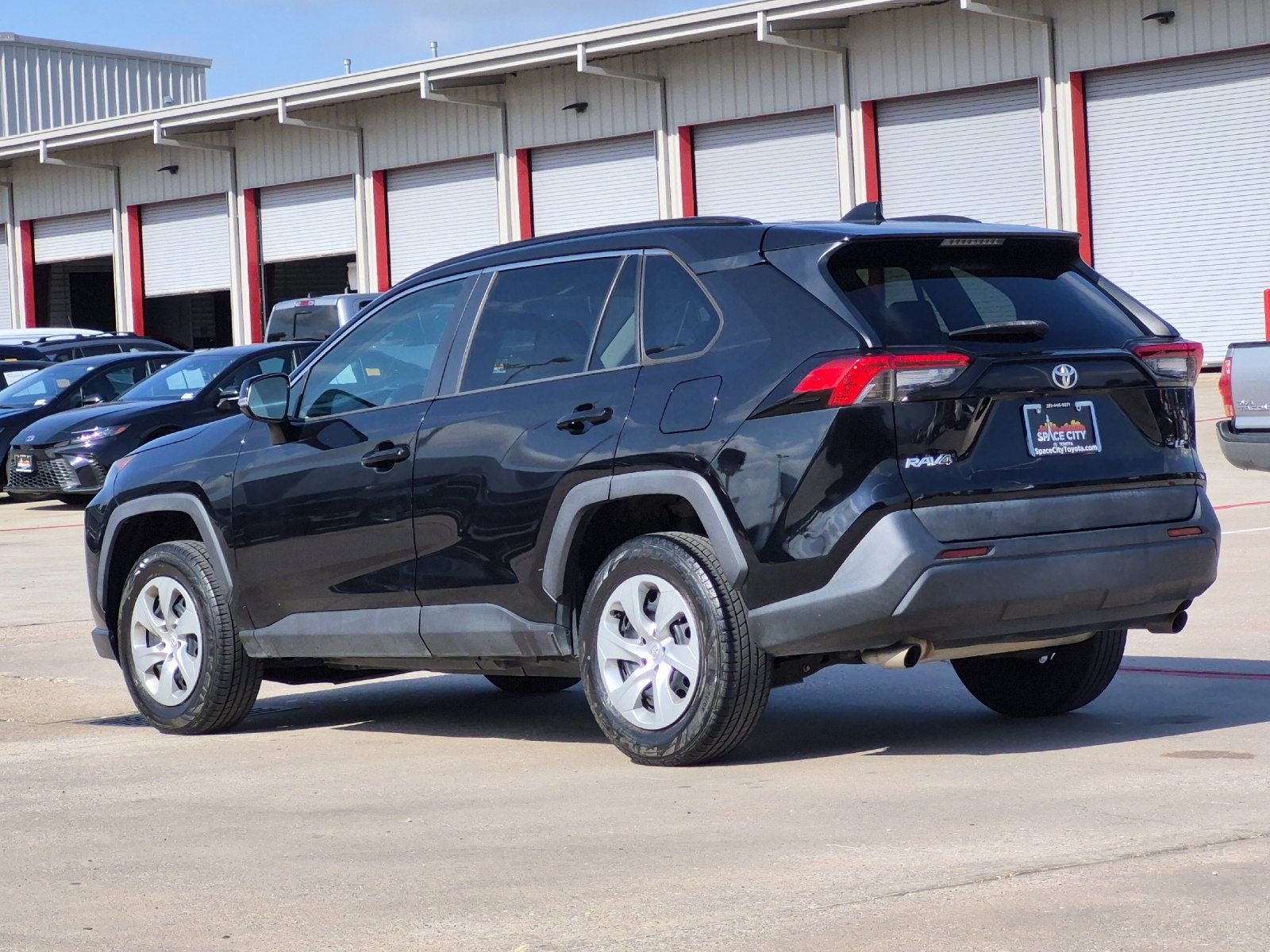 2020 Toyota RAV4 LE