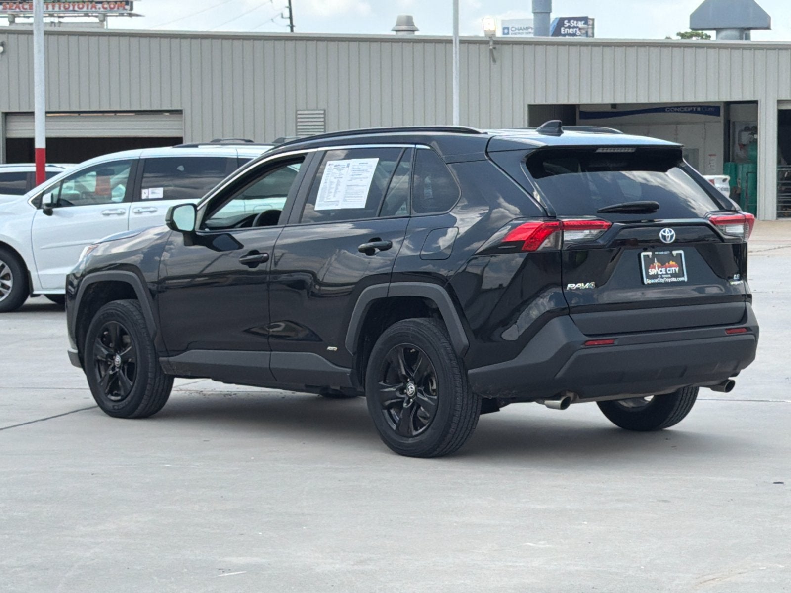 2024 Toyota RAV4 Hybrid LE