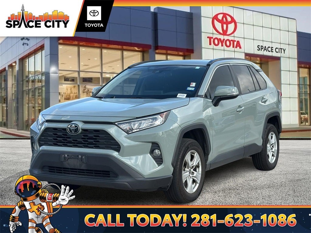 2021 Toyota RAV4 XLE