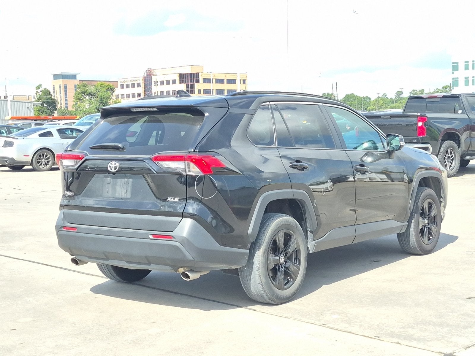 2024 Toyota RAV4 XLE