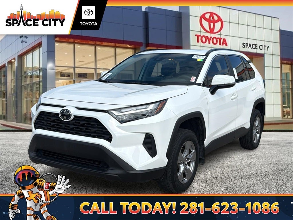 2024 Toyota RAV4 XLE