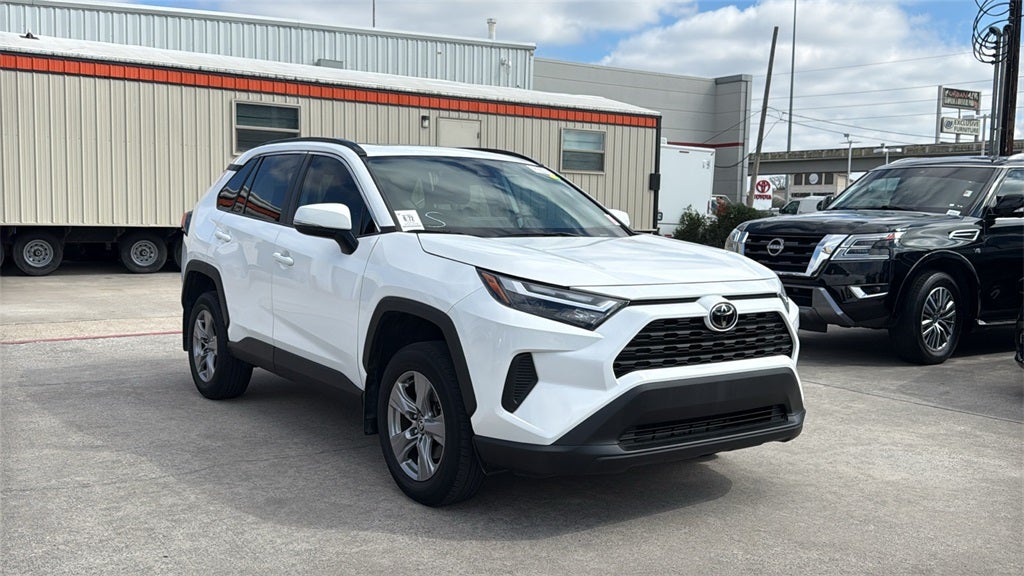 2024 Toyota RAV4 XLE