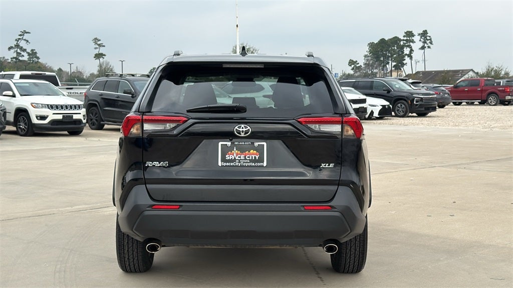 2024 Toyota RAV4 XLE