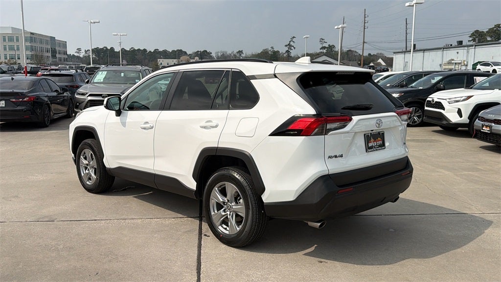 2024 Toyota RAV4 XLE