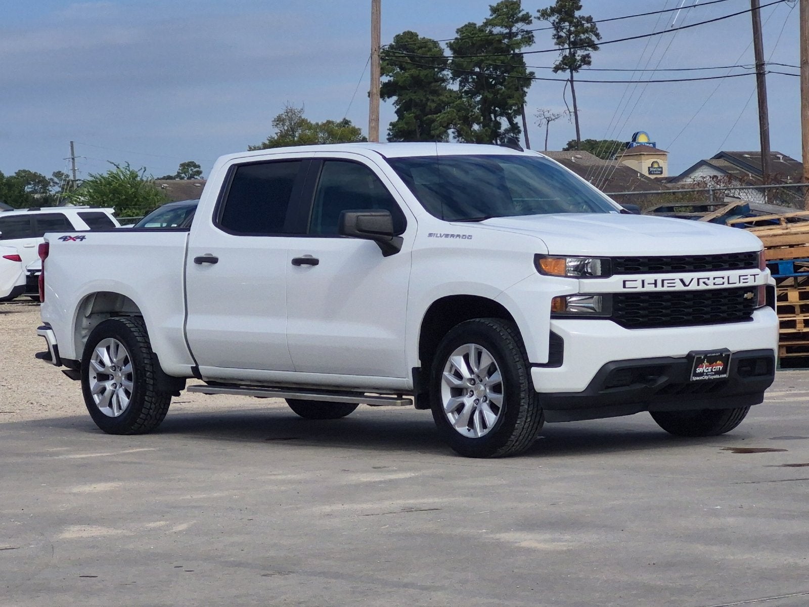 2021 Chevrolet Silverado Custom
