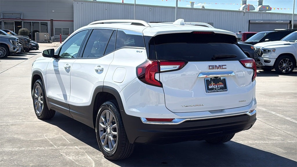 2024 GMC Terrain SLT